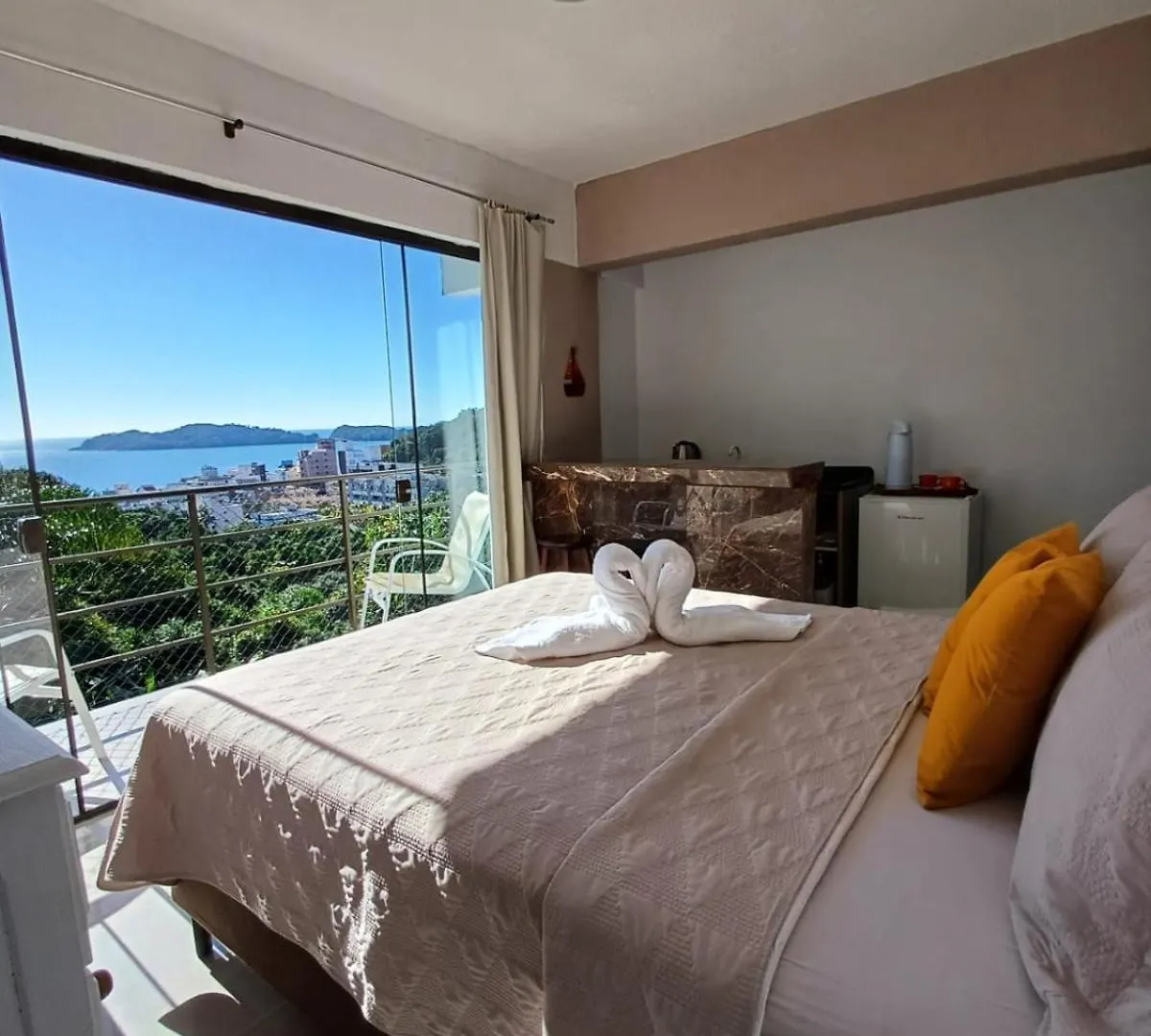 Гостевой дом Suite Com Vista Panoramica Бомбиньяс Бразилия